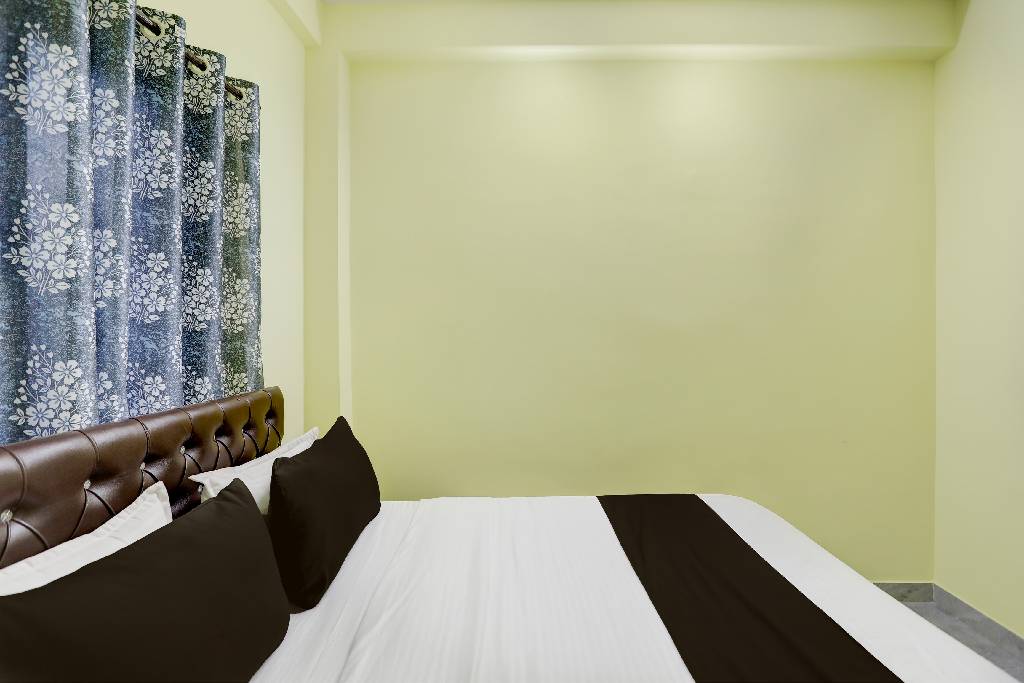 Hotel O CRPF Crossway Formerly V7 Inn Service Apartment - Tap to explore photos