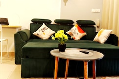 River Nest 1BHK  Couple friendly Suites, Pune