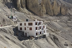 Dhankar Heights | Mountain-view Rooms