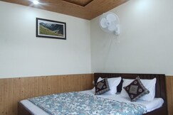 Himalayan ValVista - Rooftop Rooms, Narkanda