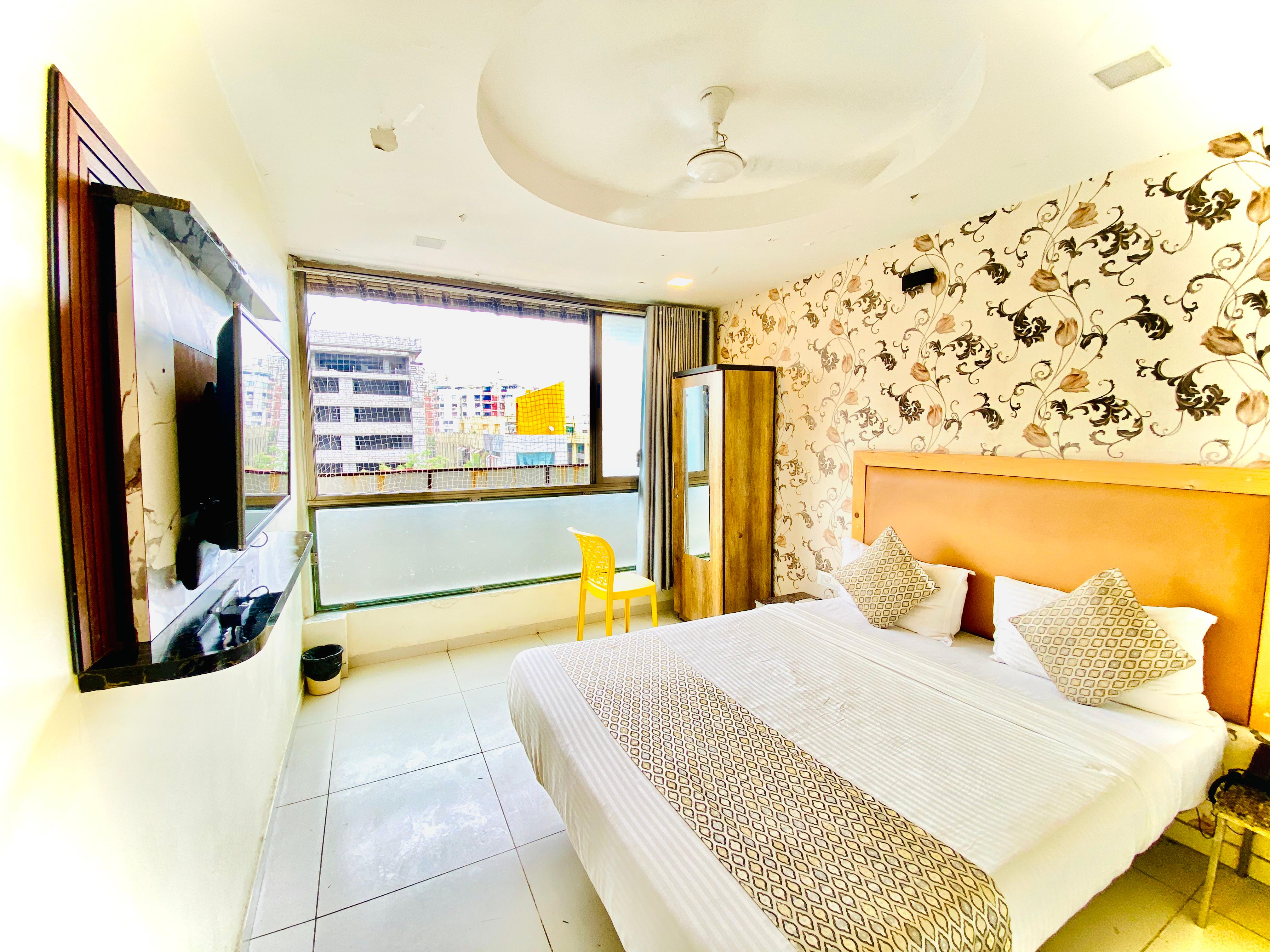 Hotel Alexa - Satellite Prahladnagar, Ahmedabad - Tap to explore photos