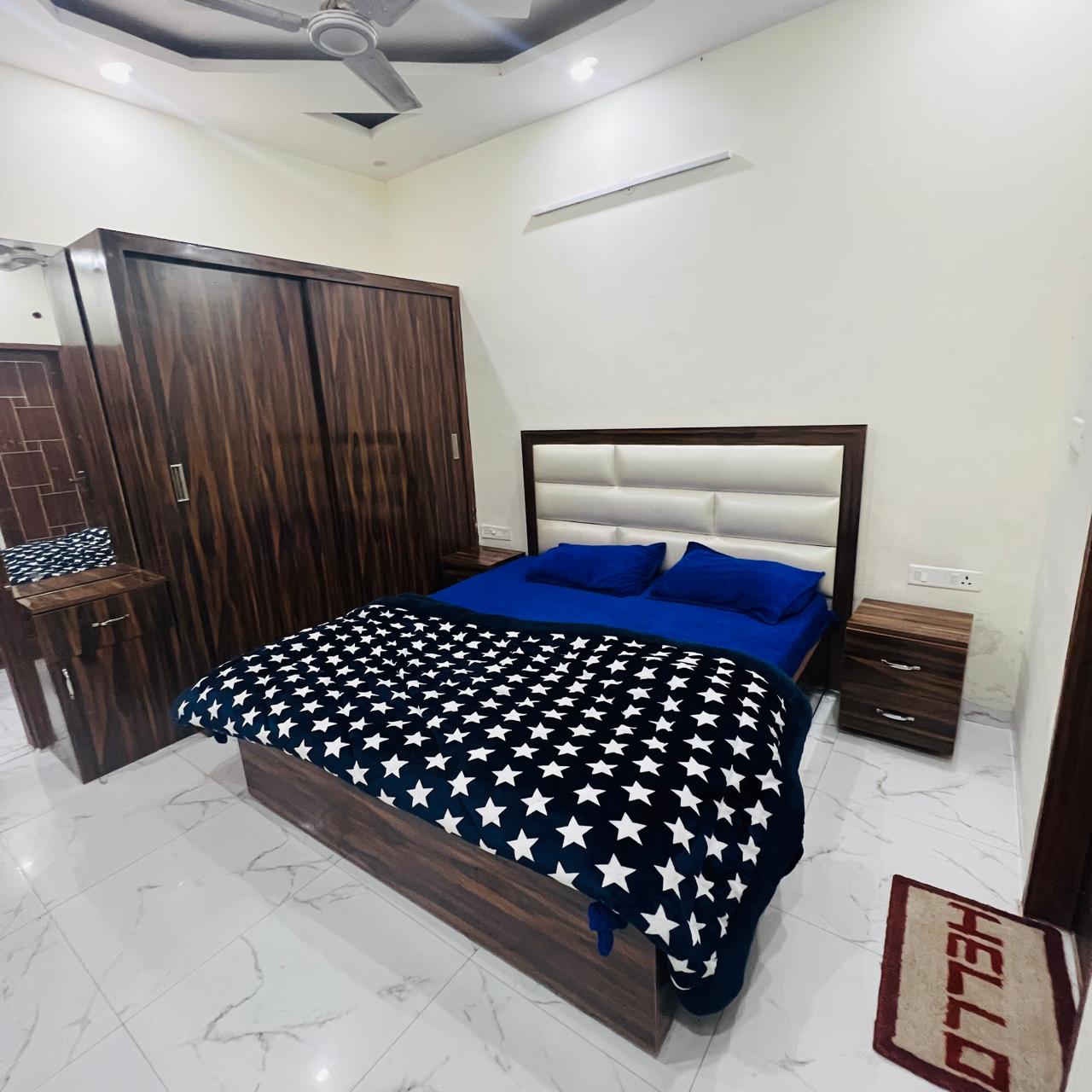 Seven Stays - Valley View - Tap to explore photos
