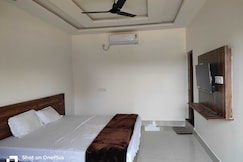 Hotel O Deepak Inn, Bhadrak
