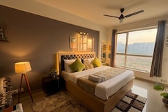 Cozy Private Studios by Buddies Home, Noida