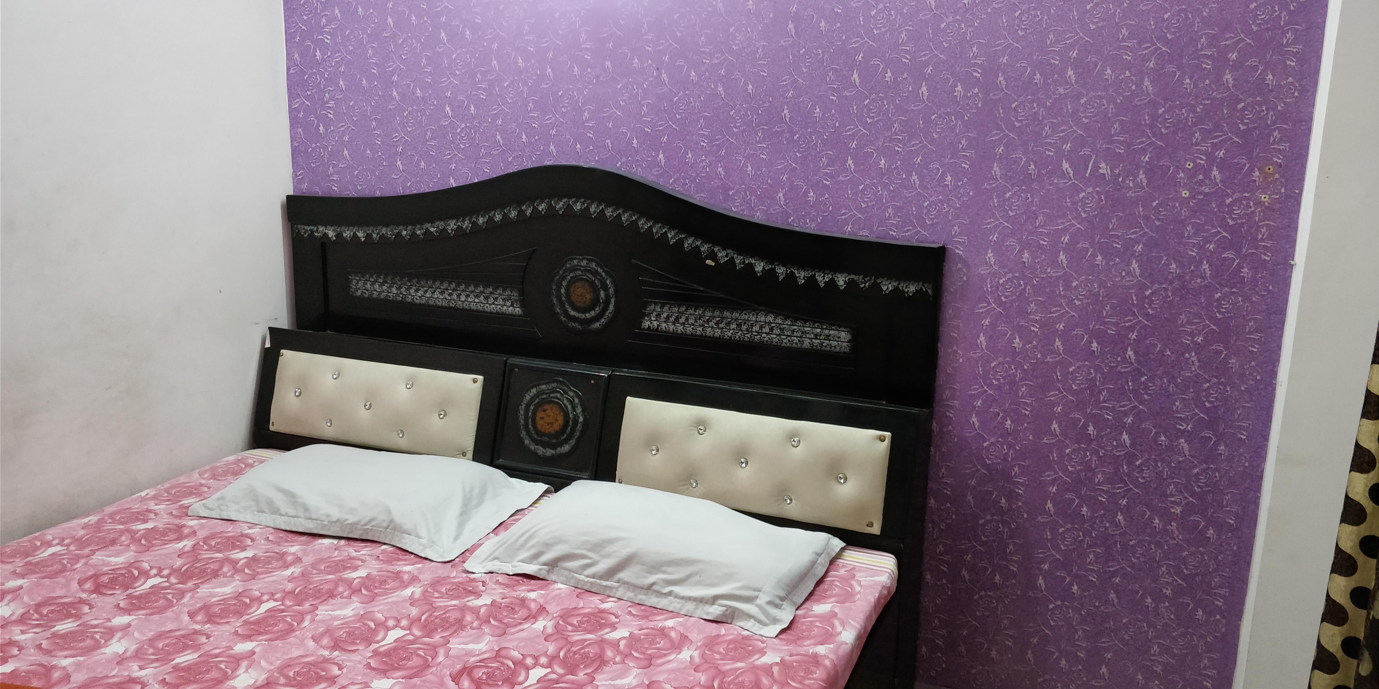 Royal Residency 263-2 BHK Homestay - Tap to explore photos