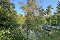 Ohstayz Whispering Grove | Private Pool Villa in Kochi, Chalakudy