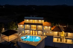 ELIVAAS Terra Cove 6 BHK Retreat with Pvt Pool, Gogunda