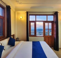 Family Studio | Balcony & Valley View