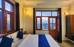 Family Studio | Balcony & Valley View