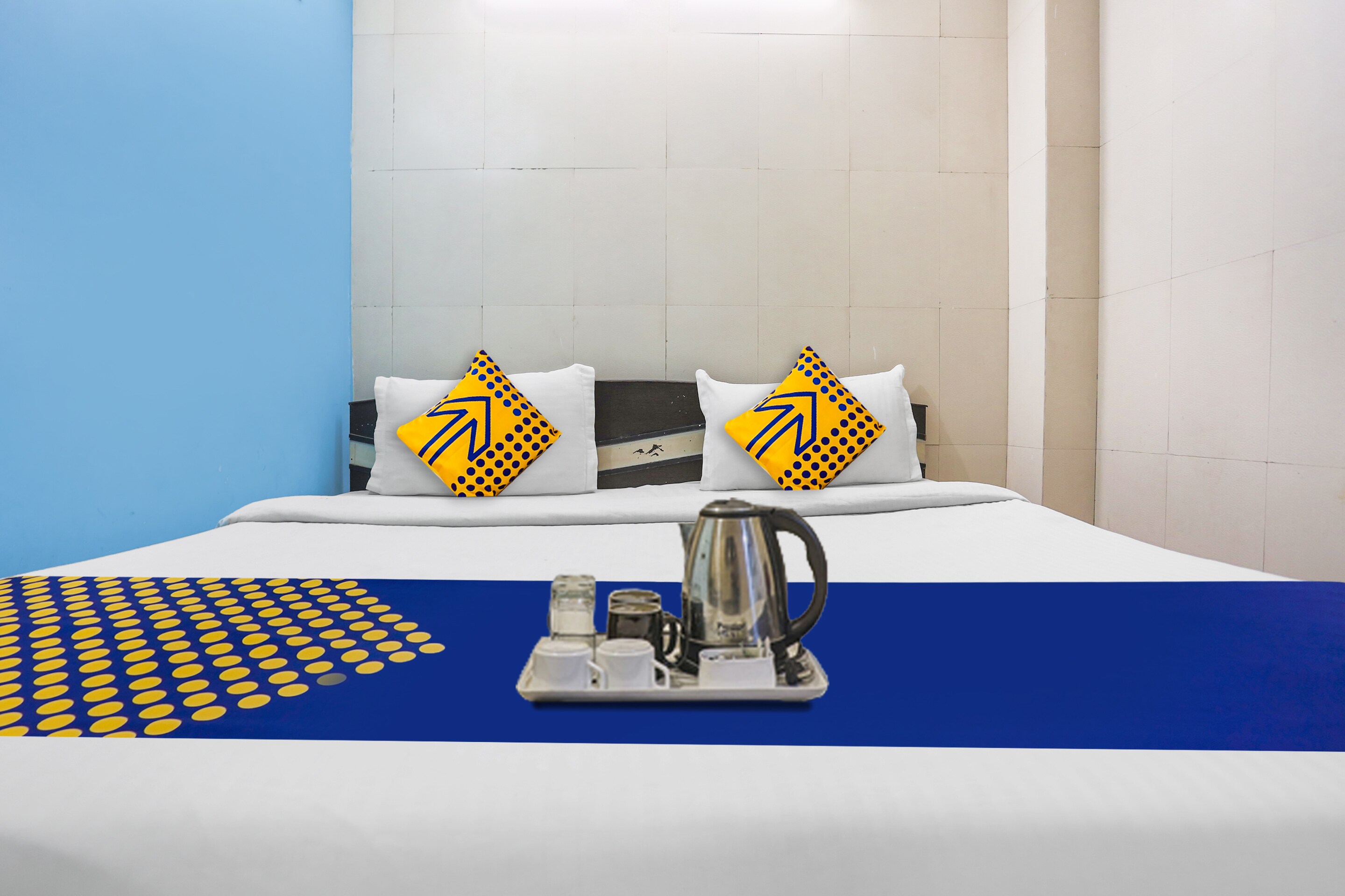 Hotel O Smart Plaza Near Inox Gurgaon Dreamz - Tap to explore photos