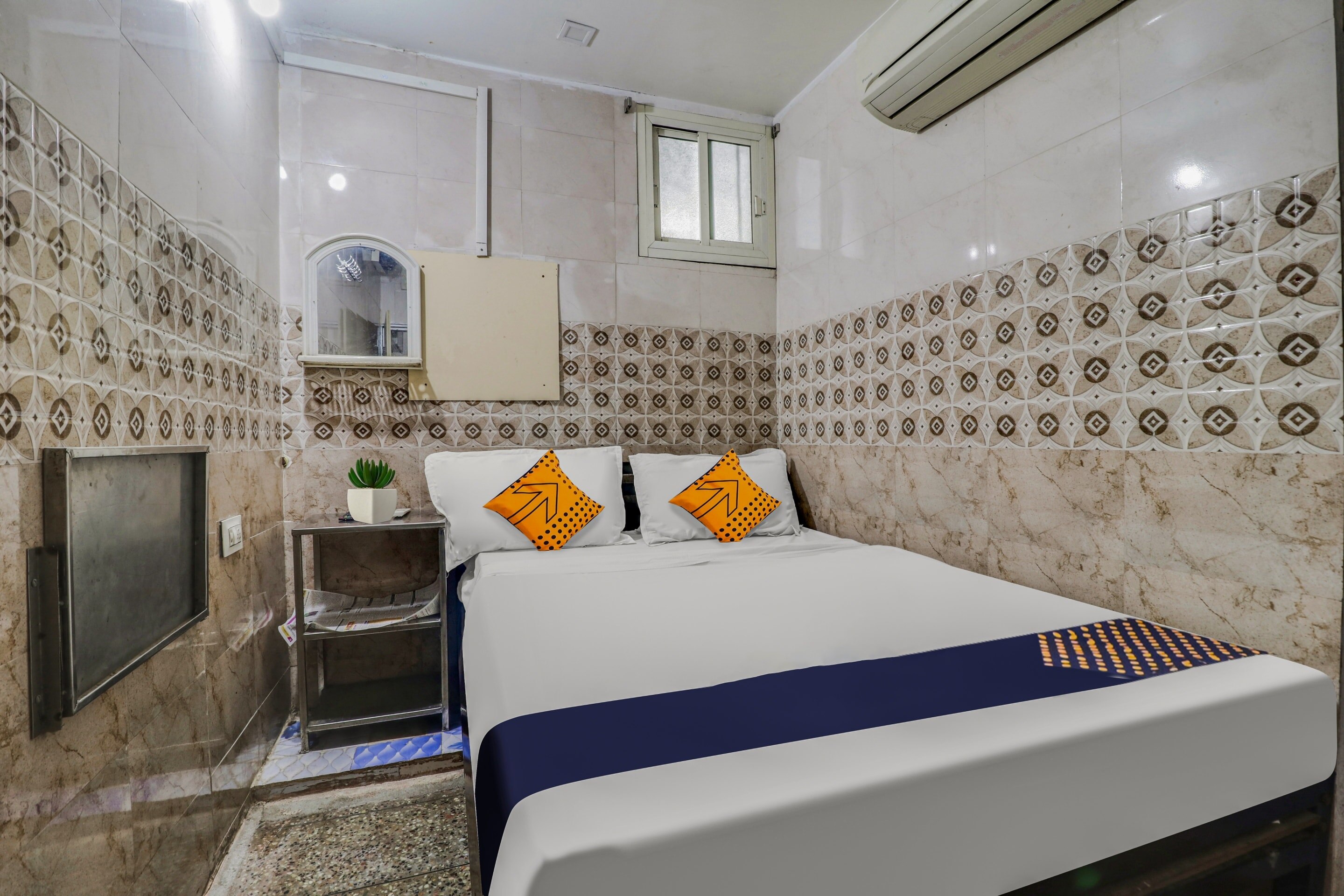 Hotel O AMARAVATHI RESIDENCY - Tap to explore photos