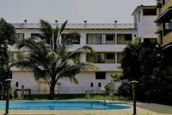 Apartment in Vagator Walk To Beach With Sea View, Goa