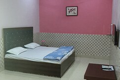 Navodaya house , near railway station 300 m, Mathura