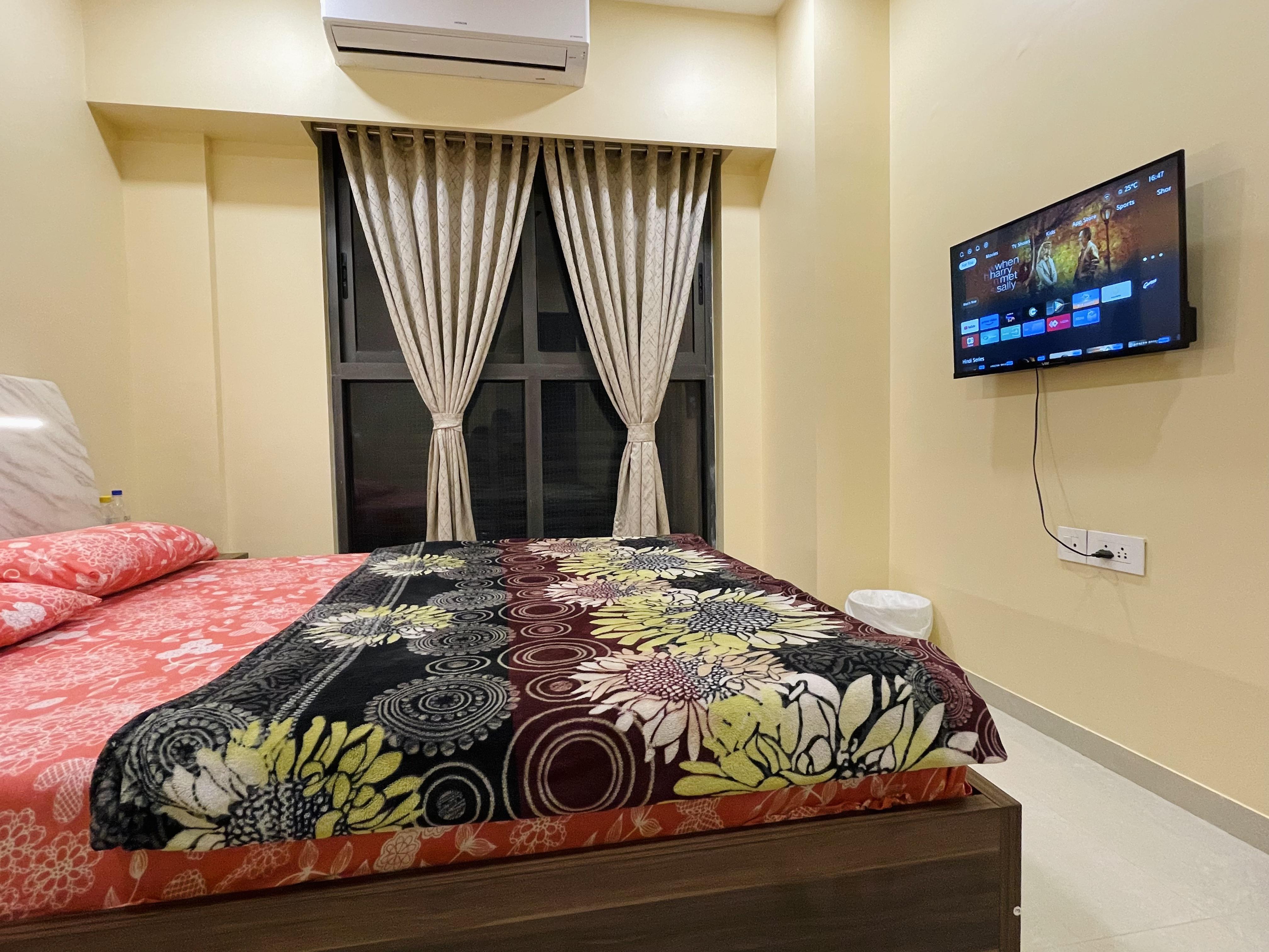 Luxy Homestay - Tap to explore photos