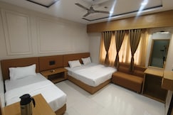 Hotel Sajan Palace, Shajapur