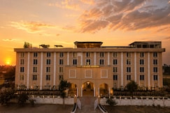 Tuli Grand Imperial, Nagpur