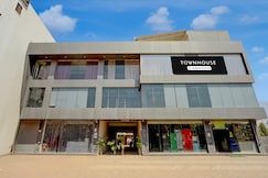 Townhouse Neotown Crossway Formerly Lakewood Gardenia, Hosur