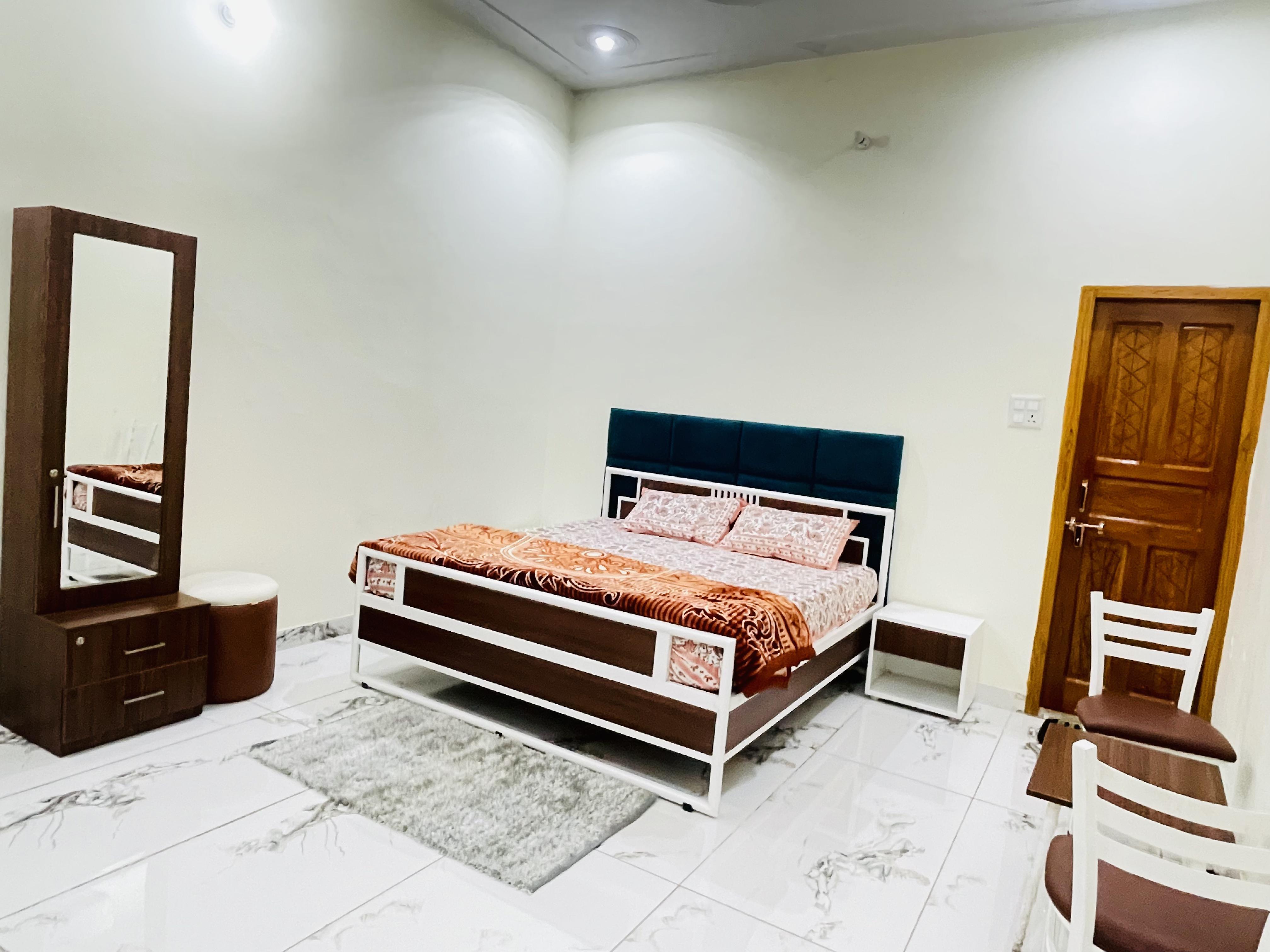 Rajwada Palace
Luxurious 7 bhk property - Tap to explore photos