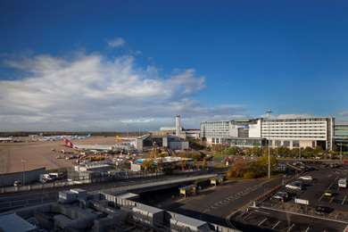 Radisson Blu Hotel Manchester, Airport - Tap to explore photos