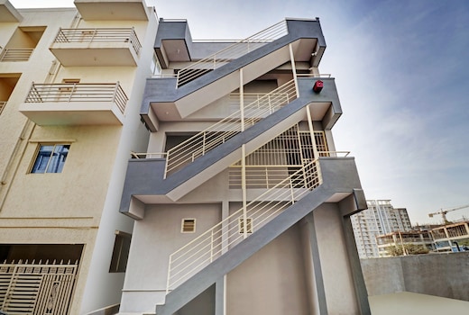 Hotel O Home Mishra Suites