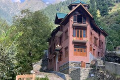 MOUNT RIVER VIEW GUEST HOUSE, Sonmarg