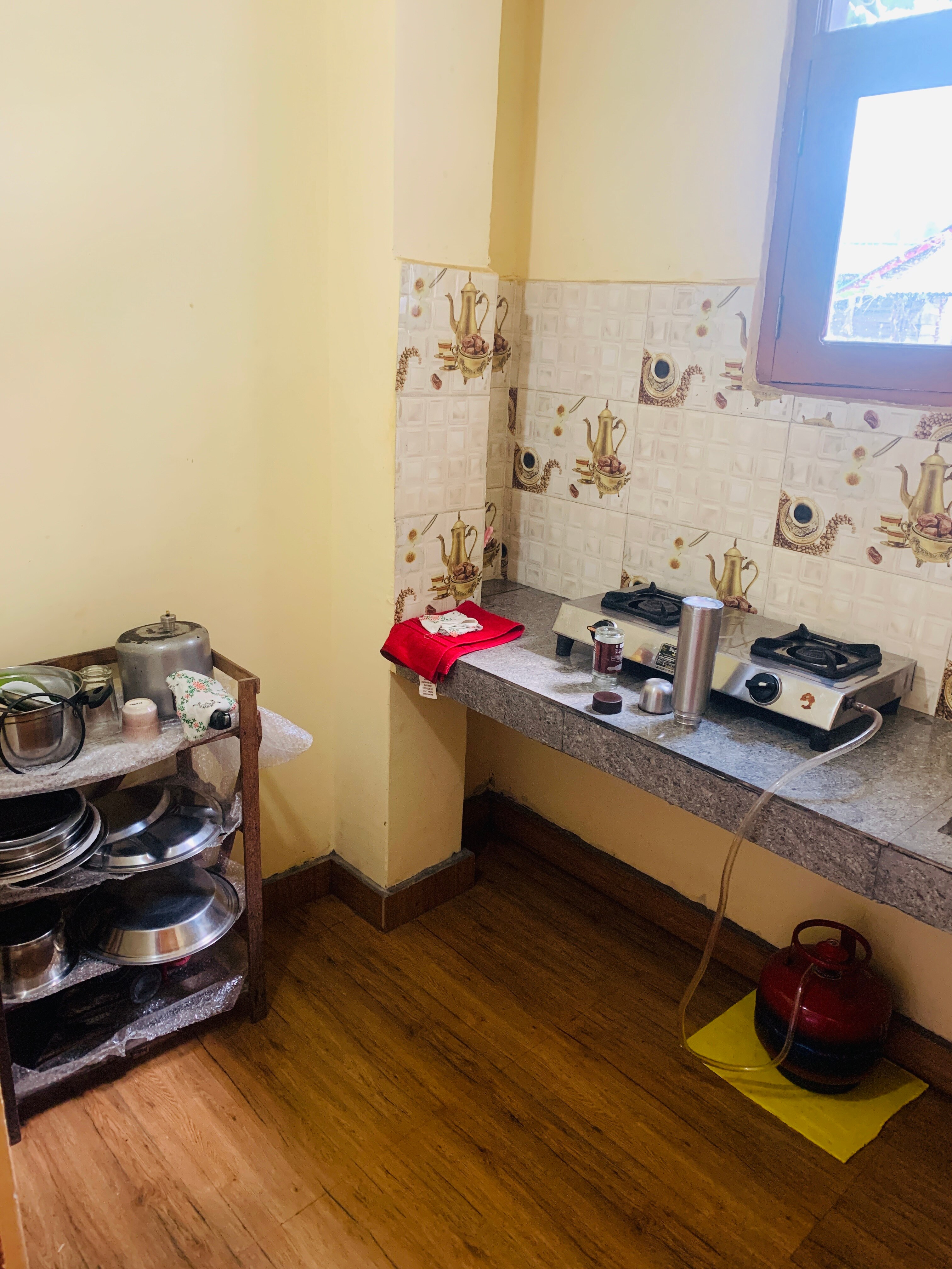 Mad Homestay - Tap to explore photos