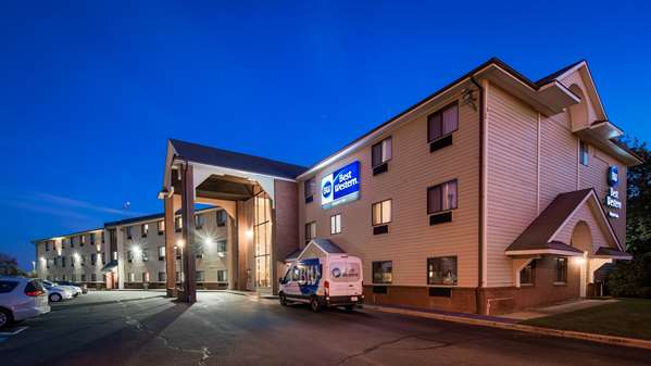 Best Western Airport Inn - Tap to explore photos