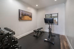 Best Western Plus Palm Court Hotel, Yolo