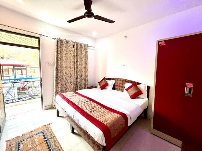Hotel Chopta Heaven Stays - Tap to explore photos