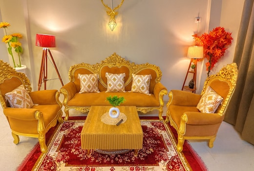 Pvt  Room in 2BHK Near Amrita   Yatharth Hospital