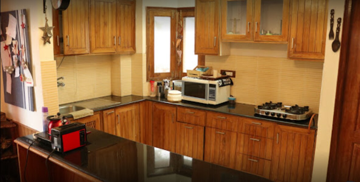 Radhey Guest House - Tap to explore photos