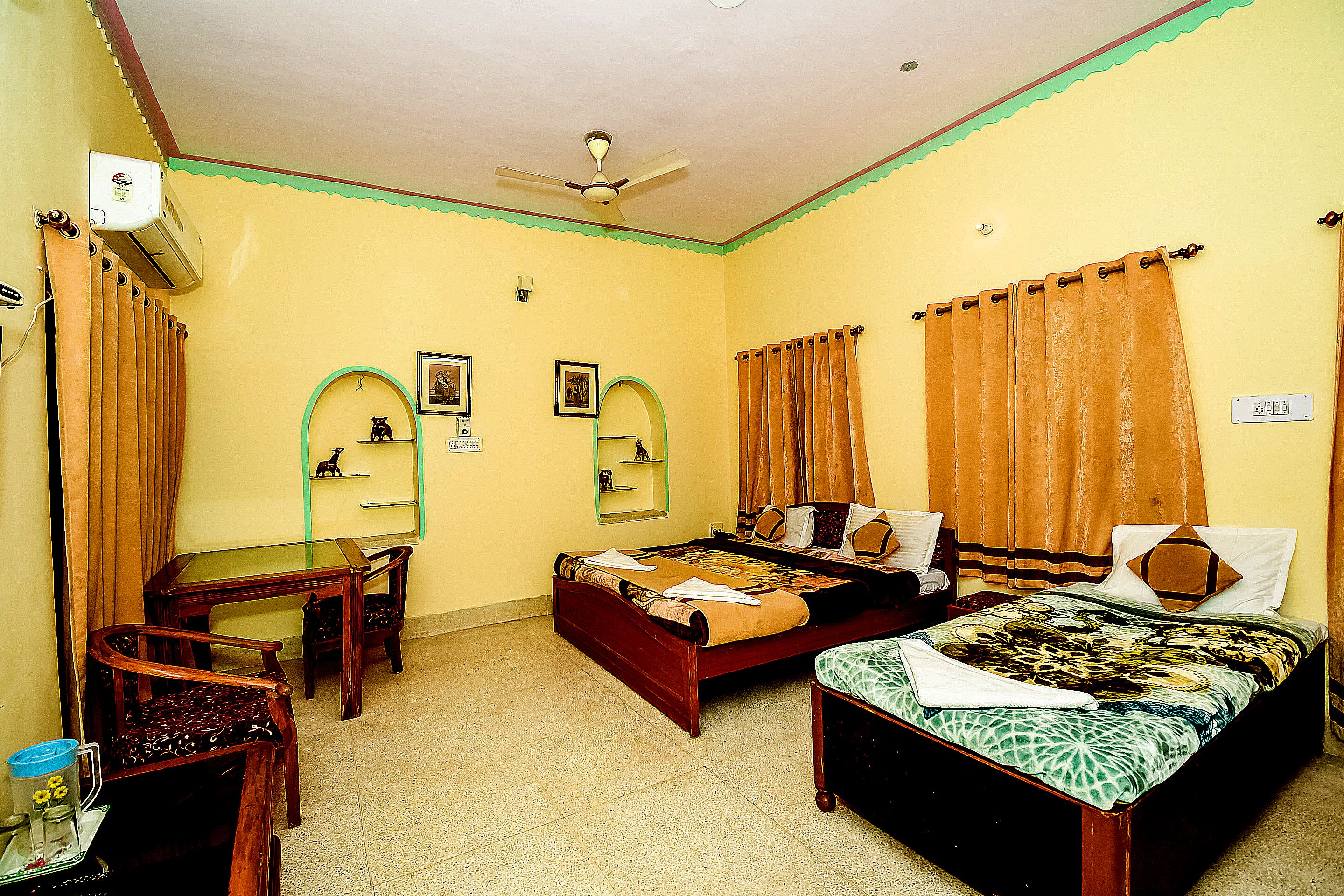 Hotel O RAAJ GUEST HOUSE - Tap to explore photos