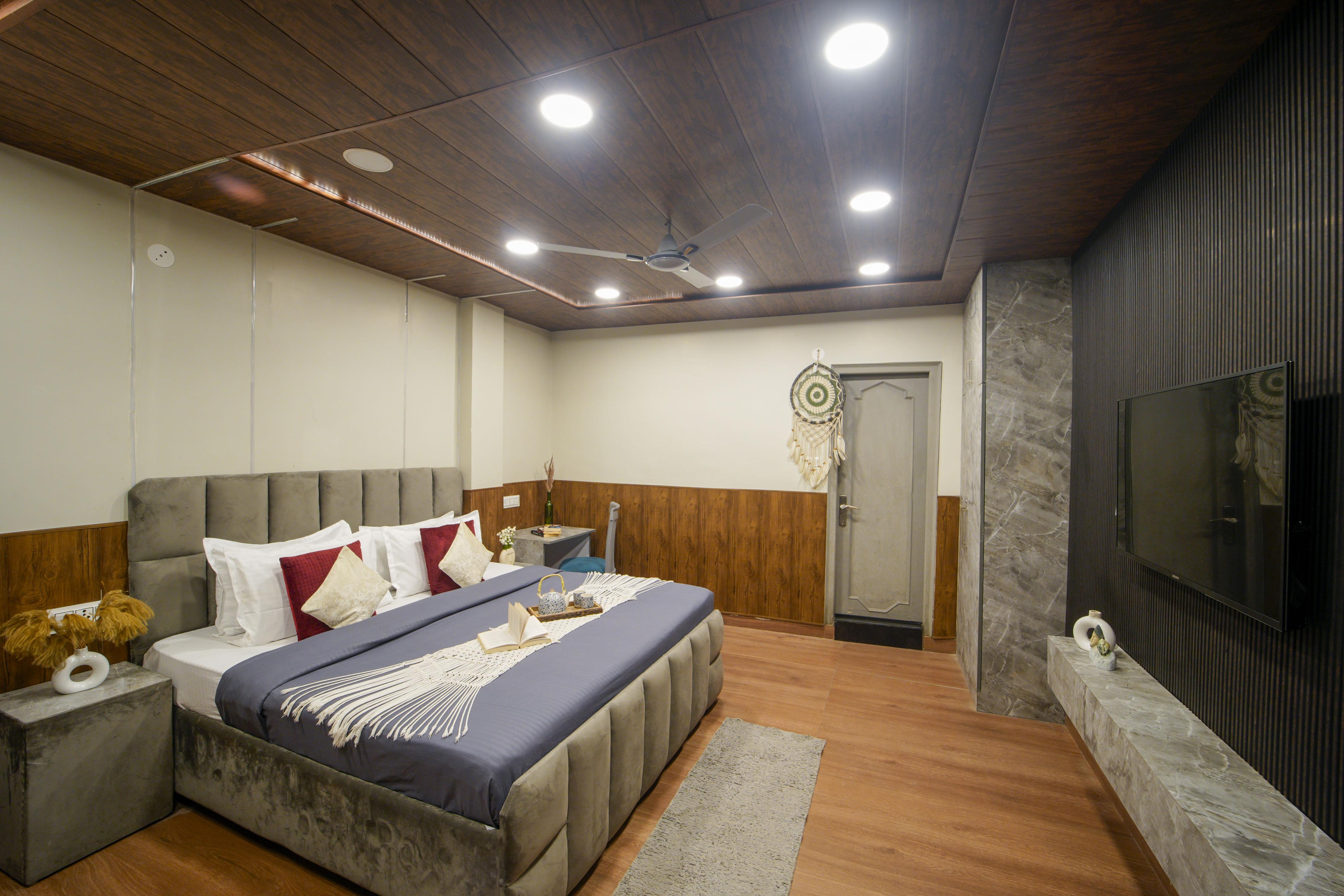 Leo - 2BHK With Jacuzzi (2.5 kms from mall road) - Tap to explore photos