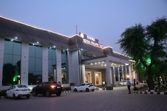 Tivoli Royal Palace, Palwal