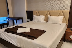 Royal palace lodging and boarding, Palghar