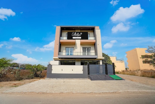 Collection O Zeta I Noida Formerly The Royal Harmony