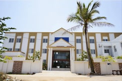 MARKS IN LODGE, Hospet