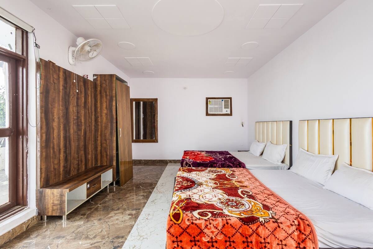 Private farm house near Gurgaon With Pool - Tap to explore photos