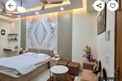 Charming Place with City view, Ghaziabad
