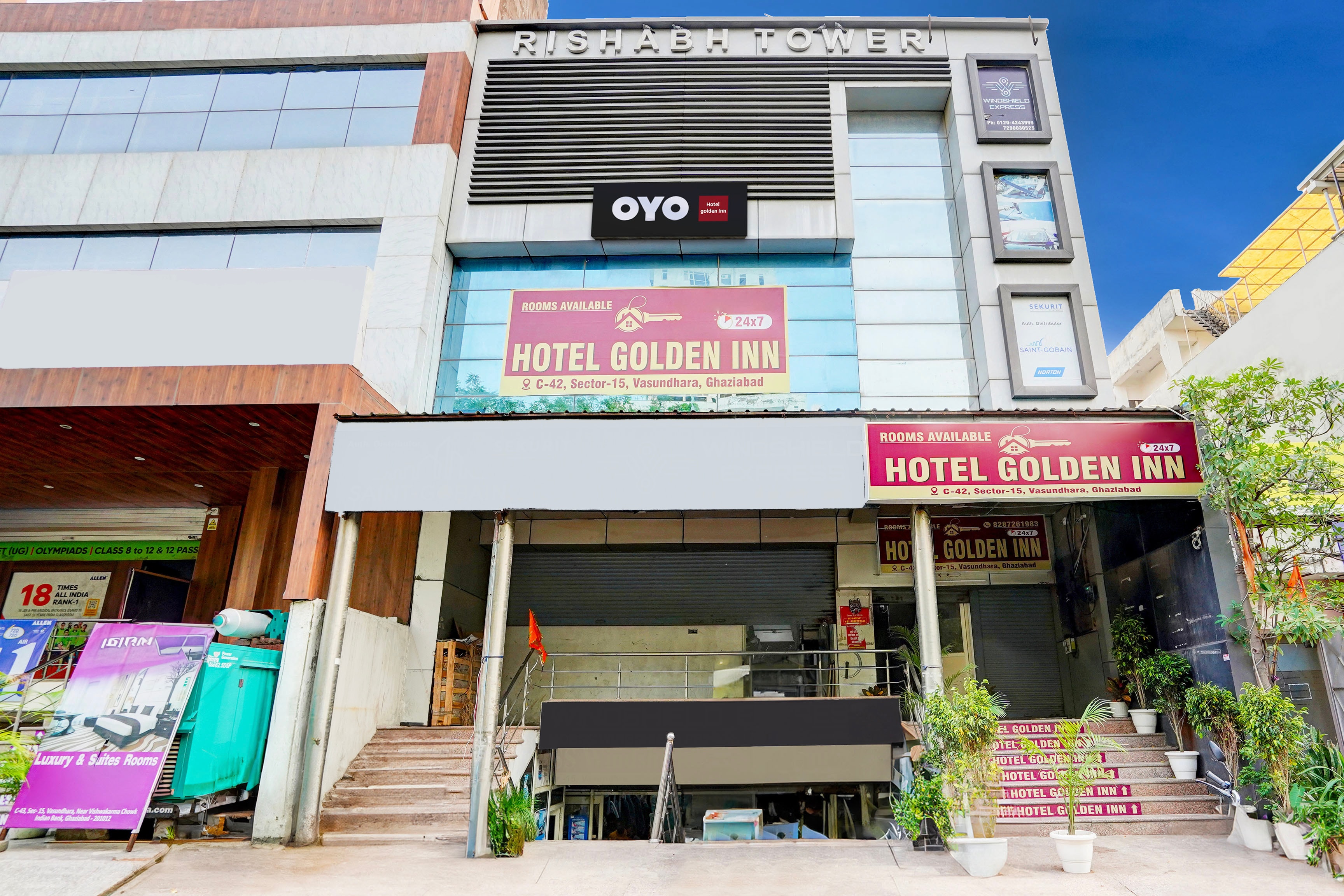 Super Hotel O Golden Inn - Tap to explore photos