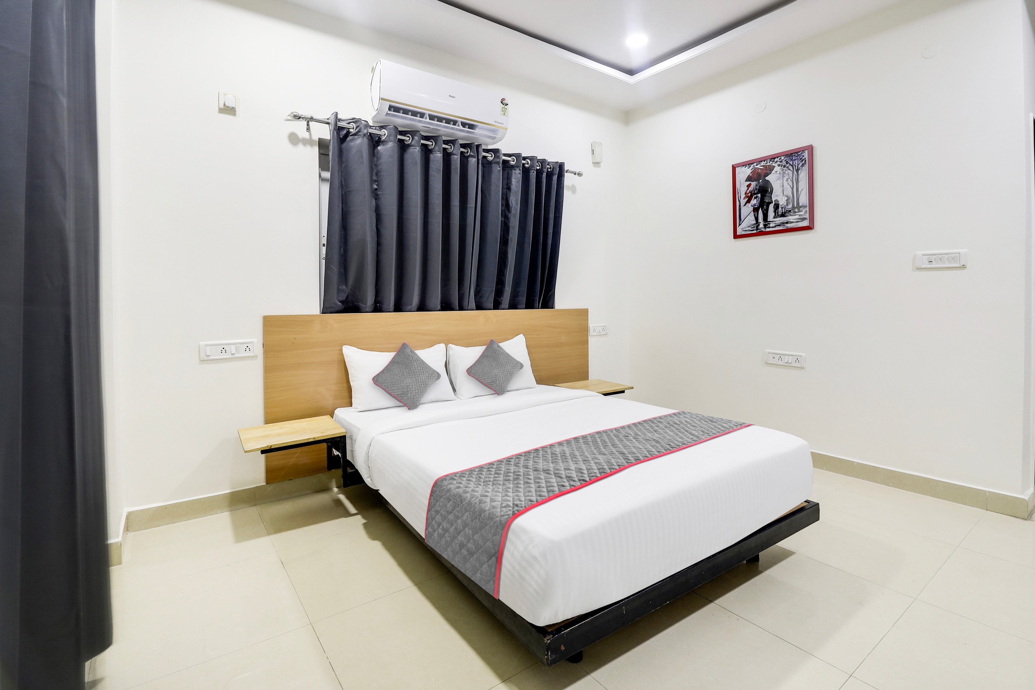 Townhouse De Alphabet Hotel Kukatpally Nexus Mall - Tap to explore photos