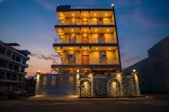 FabHotel Signature Inn I, Noida