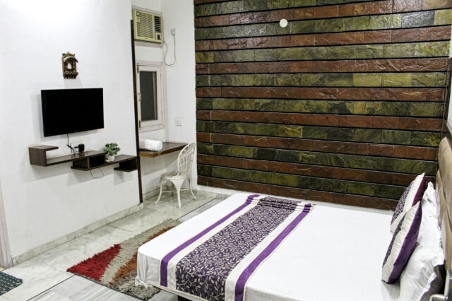 Kaveri Hotel - Tap to explore photos