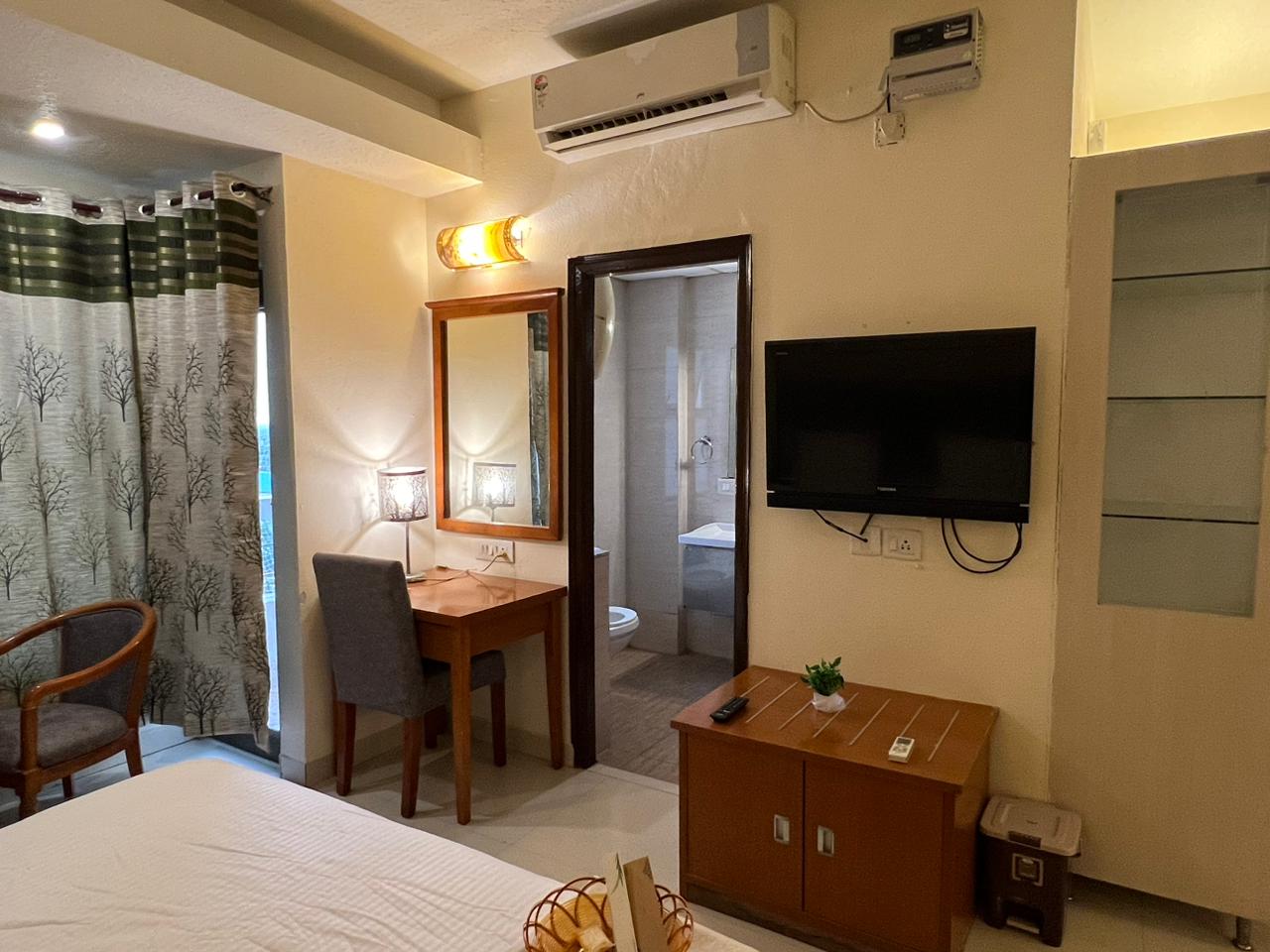 Shri vrindavan sarkar super luxury suites - Tap to explore photos