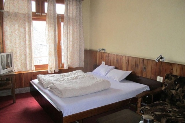 Raj Shree Guest House - Tap to explore photos