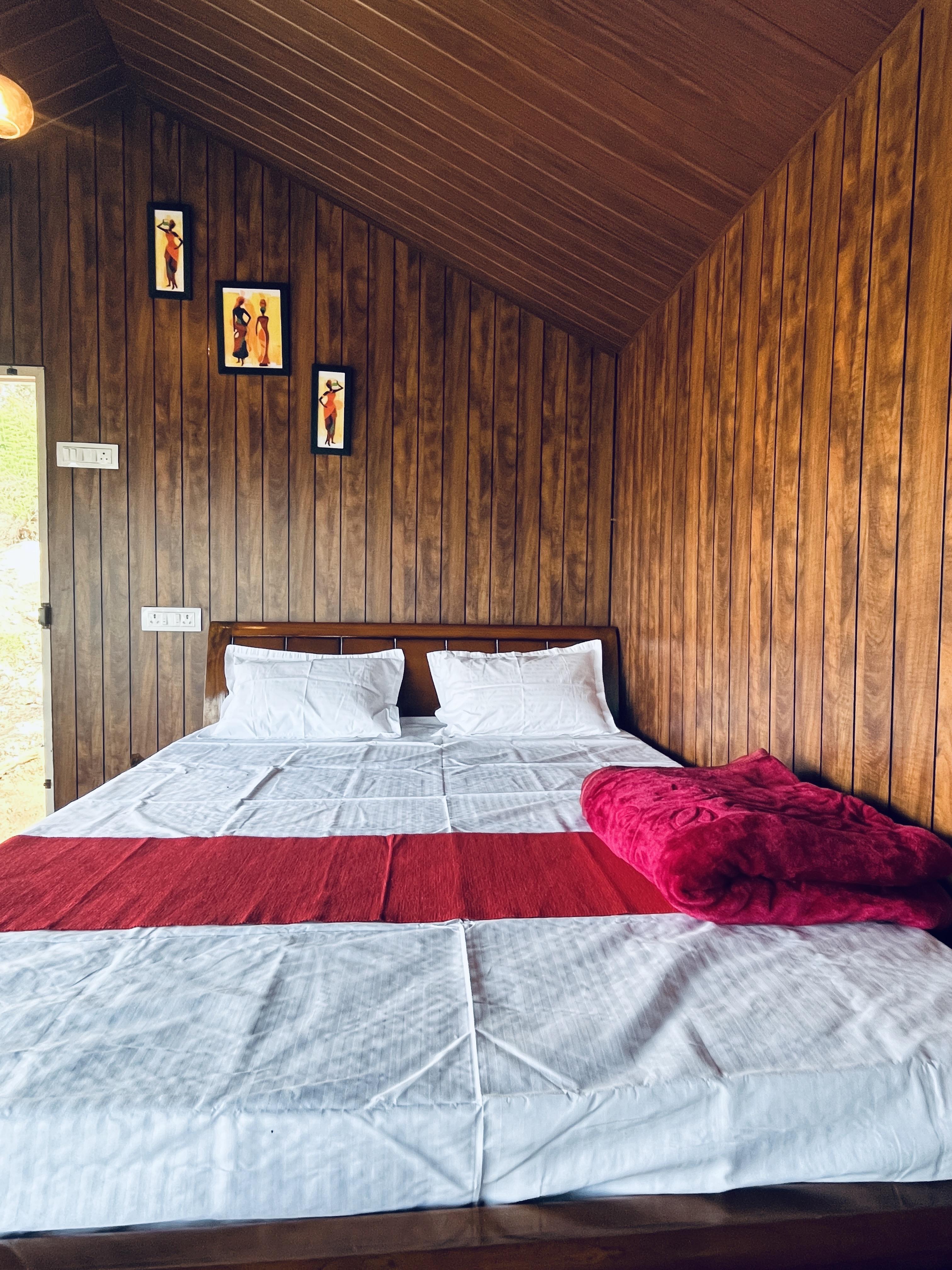 Scasa glamping - Tap to explore photos