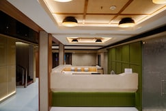 Shines tourist hotel, Pathanamthitta