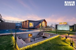 StayVista at Barn House @ Manbhav Farms, Kalmeshwar