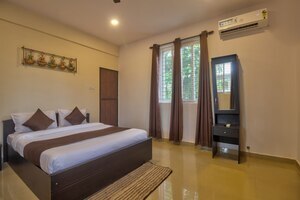 Casa Coconut 3BHK with pvt pool Nr Vagator - Tap to explore photos