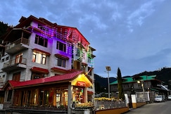 Golden Valley Hotel And Restaurant, Thunag